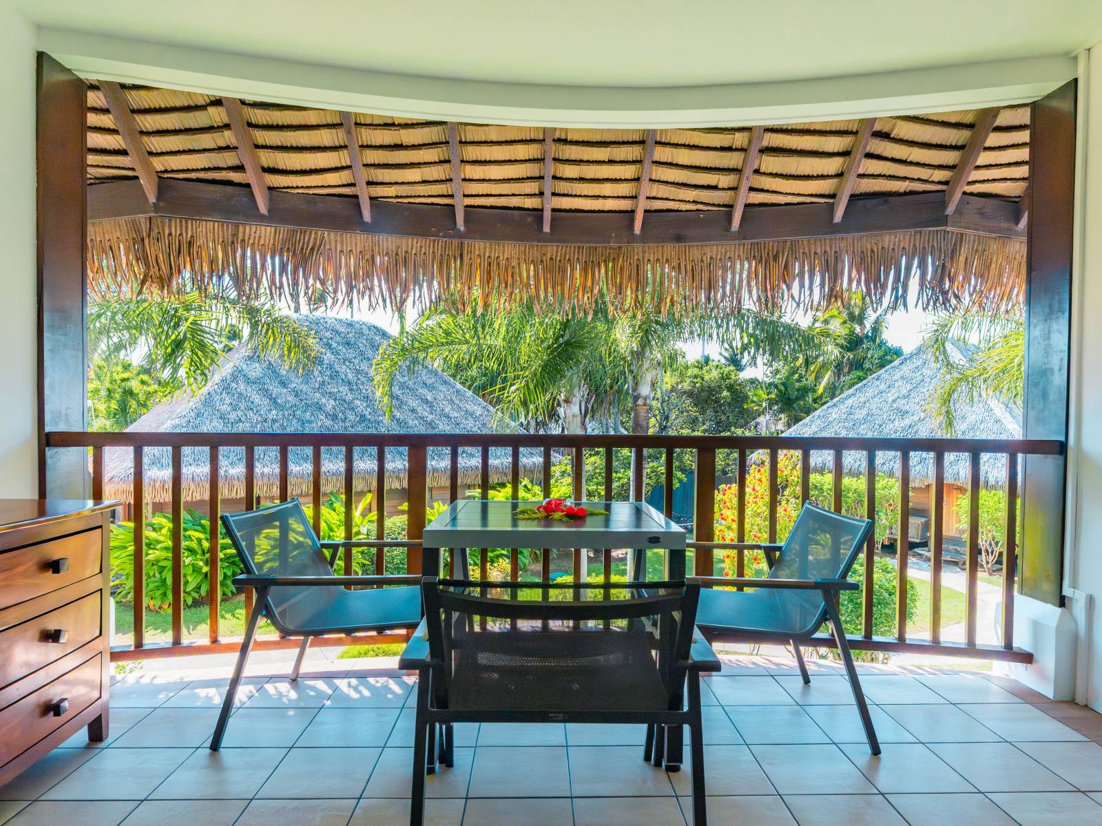 Manava Beach Resort & Spa — Moorea